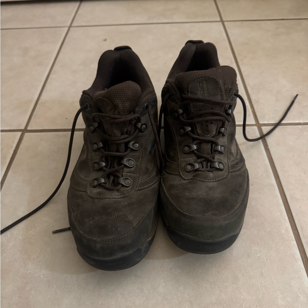New Balance Men's Dark Brown Athletic Shoes